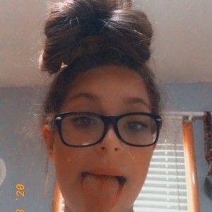 Meet your Posher, Cora